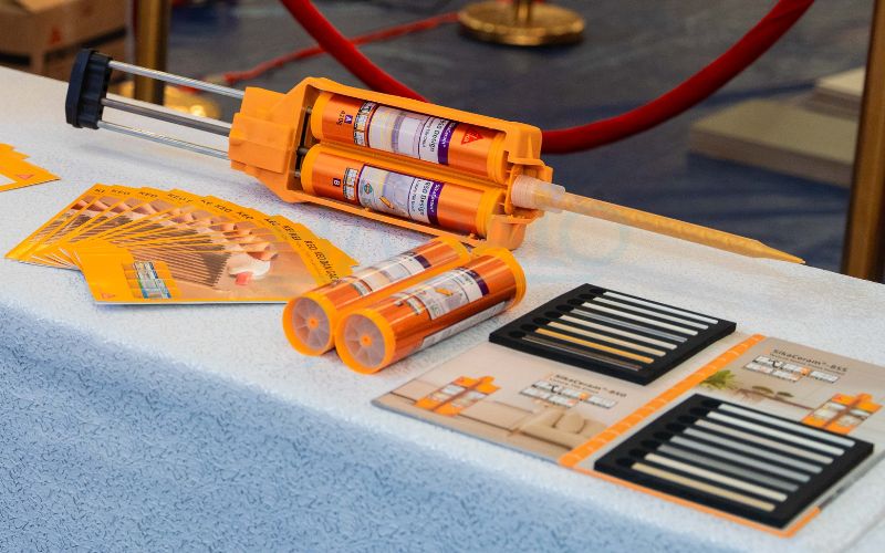 cập nhật giá keo chà ron 2 thành phần