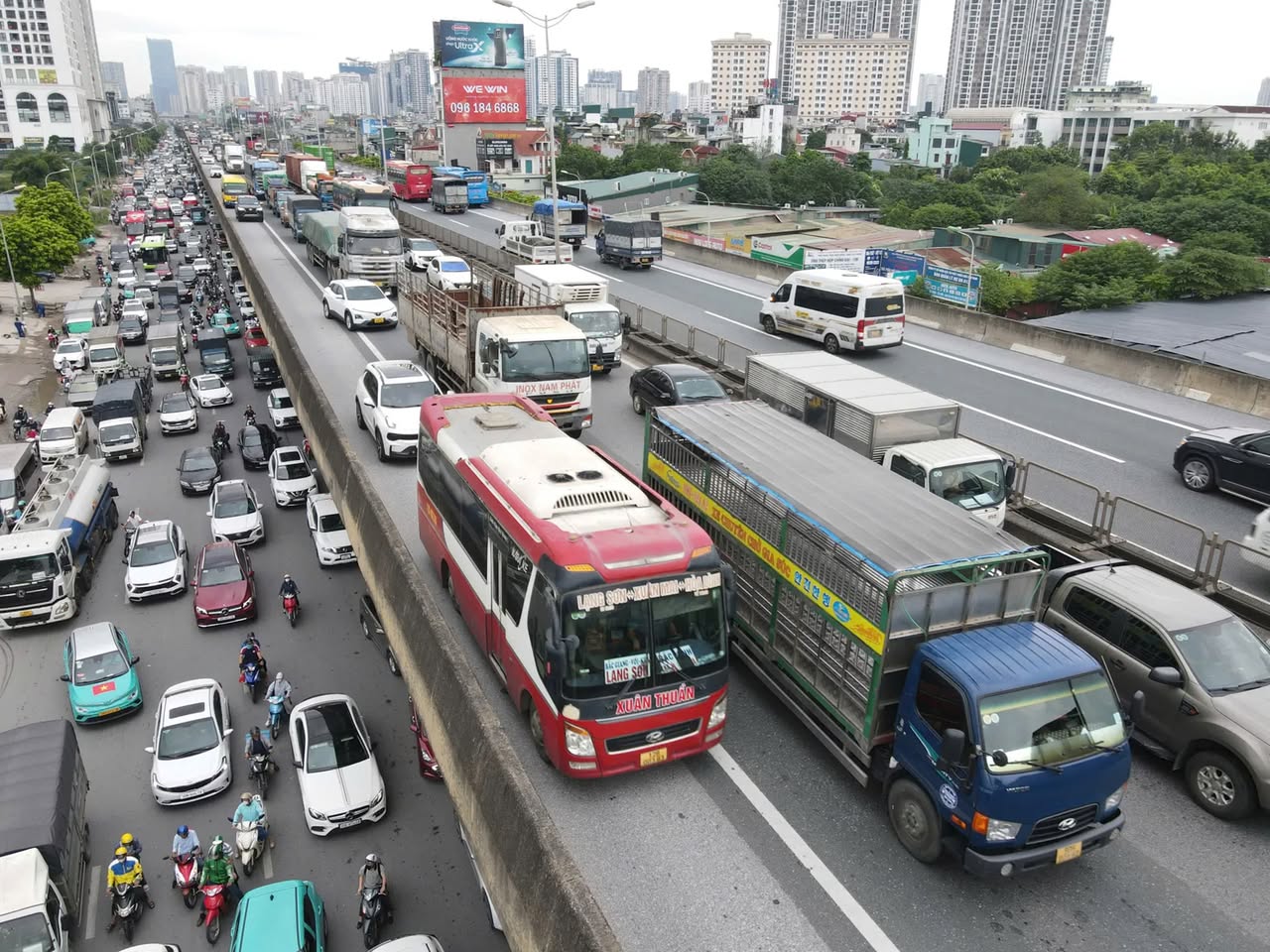 chi phí vận chuyển vật liệu xây dựng tăng cao khi cấm tải nội đô