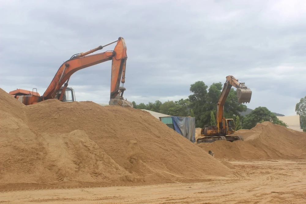 Chọn mua cát vàng chất lượng tại công ty uy tín