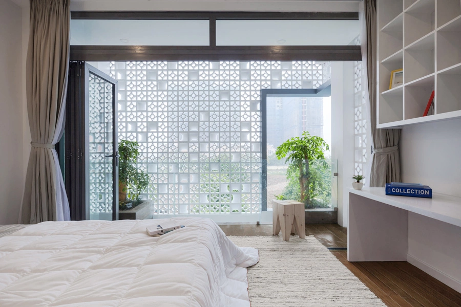 Gạch lấy sáng là gì? 20+ ý tưởng ứng dụng gạch lấy sáng trong nội thất 12 gạch bông gió phòng ngủ