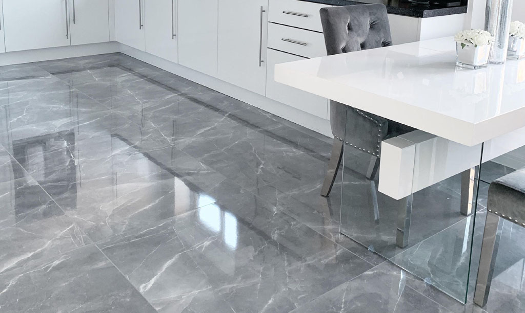 Gợi ý 20+ mẫu nhà đẹp bắt kịp xu hướng vật liệu hiện đại 19 gạch chống trơn