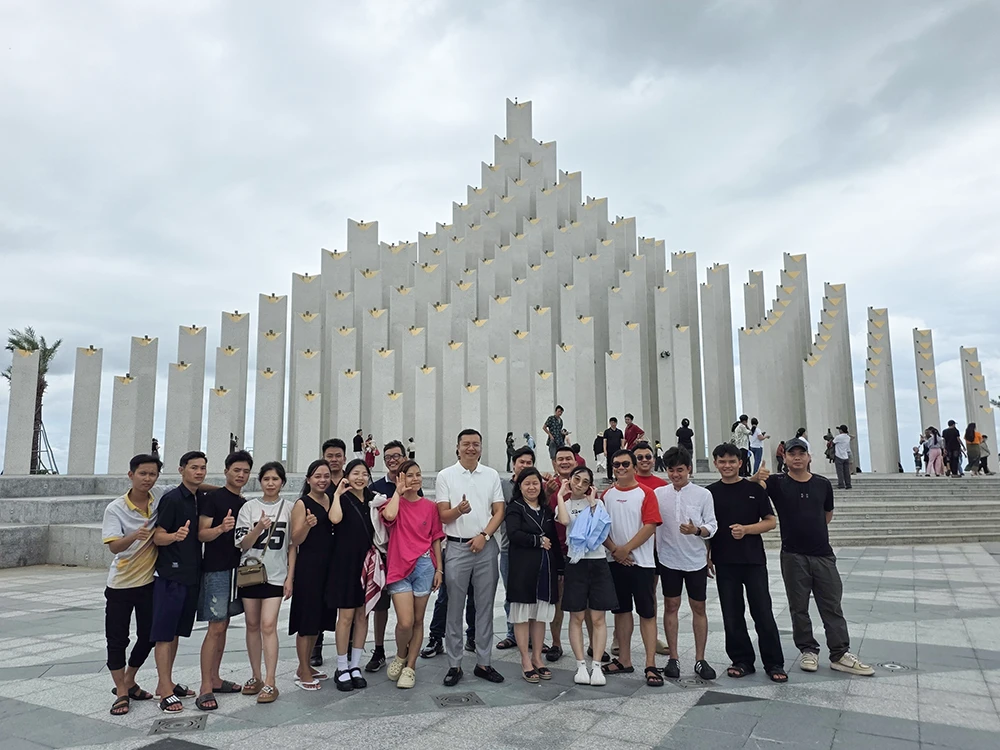 Giới thiệu 21 hoat dong cong ty 6