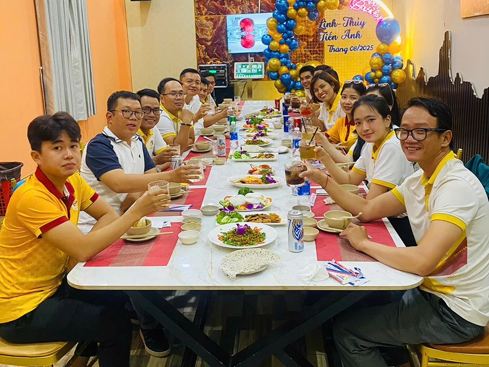 Giới thiệu 26 hoat dong cong ty 8