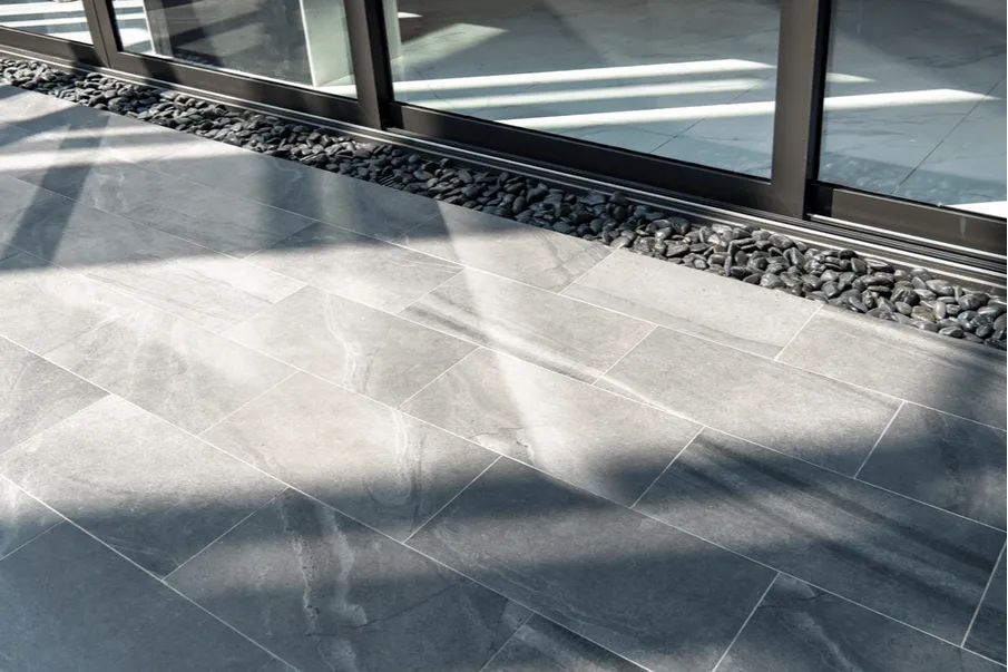 Top 20+ mẫu gạch ốp lát sân chống trơn, chống rêu, chịu lực cực tốt 12 Gạch granite nhám giúp sân nhà chống trơn trượt