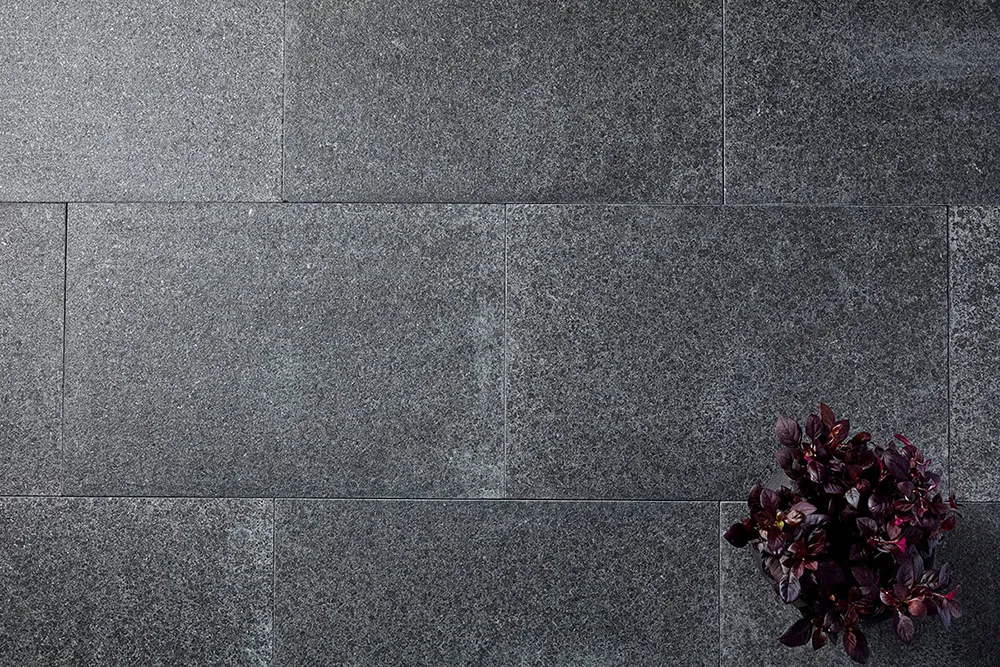 Top 20+ mẫu gạch ốp lát sân chống trơn, chống rêu, chịu lực cực tốt 2 Granite vân đá đẹp mắt