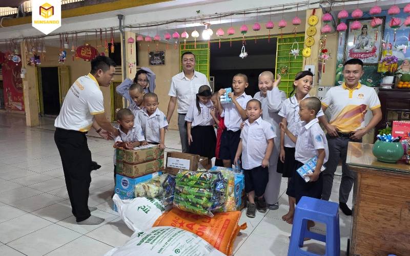 [Tháng 11] MINSANDO gửi yêu thương đến Mái ấm Chùa Từ Hạnh - Bình Tân