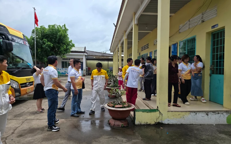 MINSANDO thắp sáng niềm vui Trung thu tại Cô nhi viện Hoa Mai