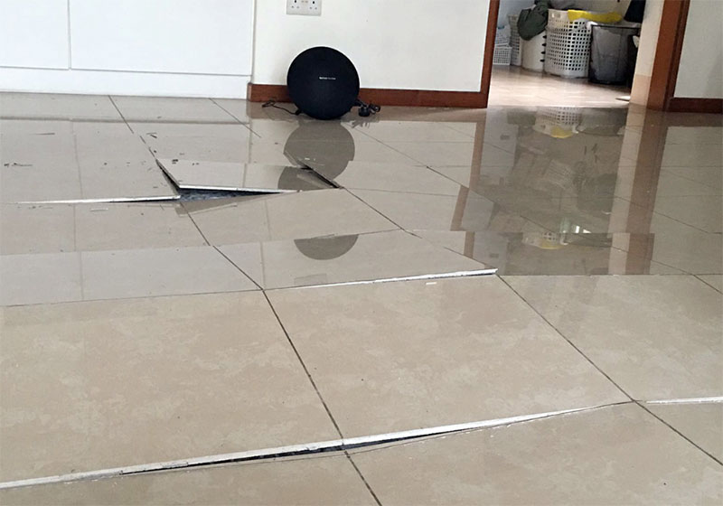 nguyên nhân gạch bị bộp sau khi lát