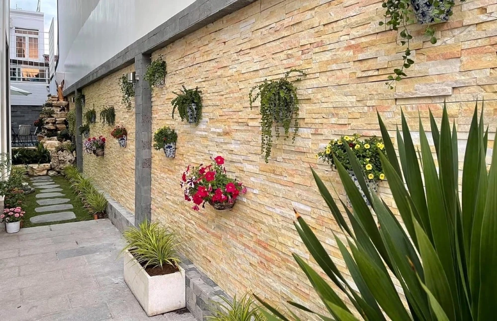 25+ mẫu gạch ốp tường ngoài trời đẹp, bền phổ biến nhất hiện nay 25 tieu chi chon gach op tuong ngoai troi