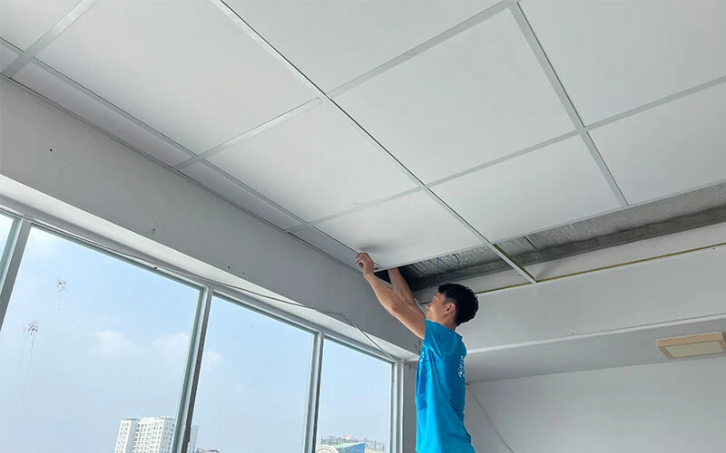 Trần thạch cao có tốt không? Ưu nhược điểm khi thi công 6 Trần thạch cao giúp che hệ thống điện