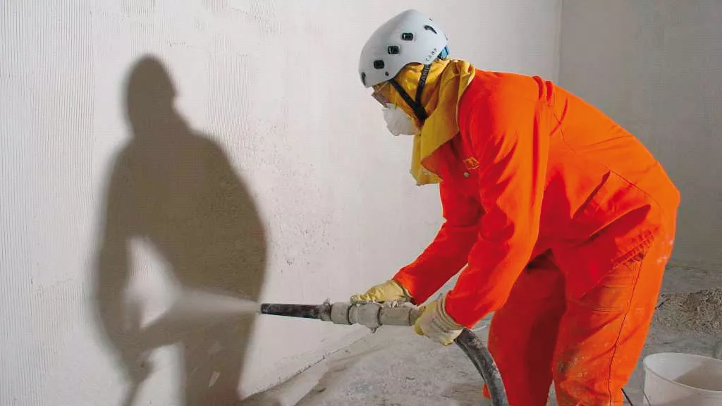 tưới ẩm sau khi thi công vữa khô