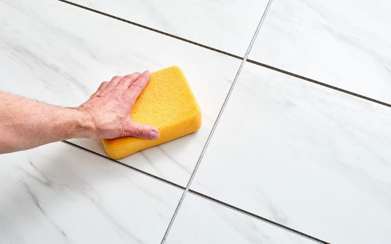 Vệ sinh mạch gạch sạch sẽ để loại bỏ bụi bẩn Vệ sinh mạch gạch sạch sẽ để loại bỏ bụi bẩn