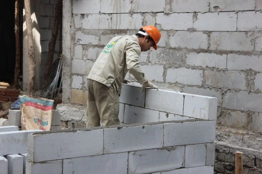 Xây nhà bằng vật liệu nhẹ - Giải pháp hiện đại, tiết kiệm, tối ưu 8 Vật liệu nhẹ có đơn giá cao hơn nhưng tiết kiệm chi phí nhân công, tối ưu thời gian thi công